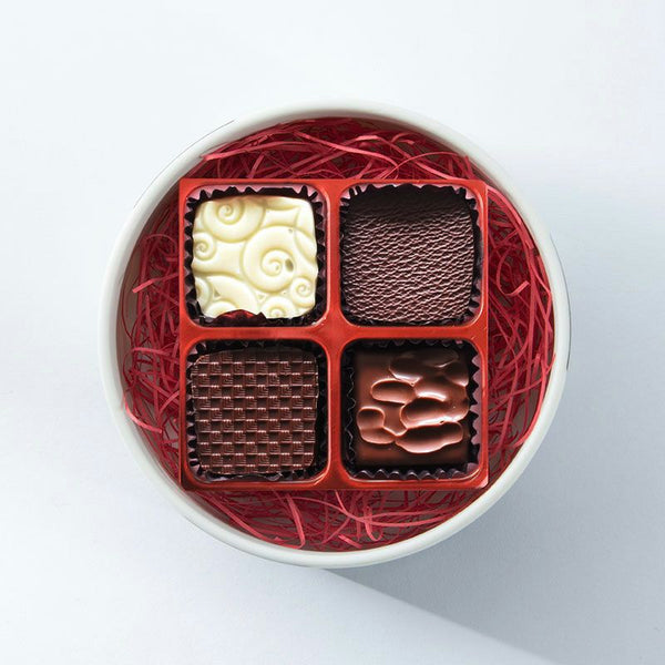 JAPAN AUTUMN 古伊万里草花紋 ミニお重入り 佐賀県産素材オリジナルチョコレート4種(一段重)