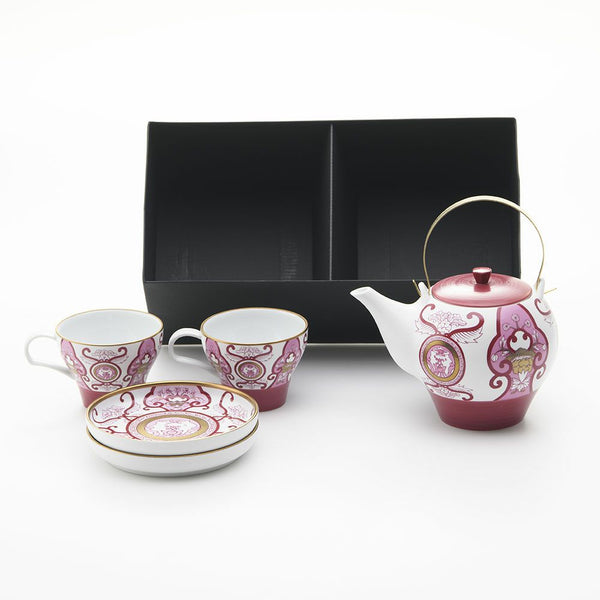 JAPAN AUTUMN ティーポット 1個 カップ&ソーサー 2個 ワインレッド 古伊万里草花紋 化粧箱入