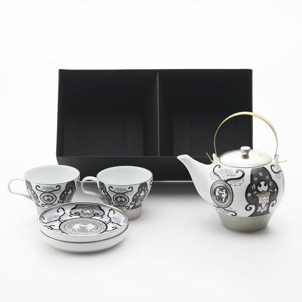 JAPAN SNOW ティーポット 1個 カップ&ソーサー 2個 古伊万里草花紋 化粧箱入