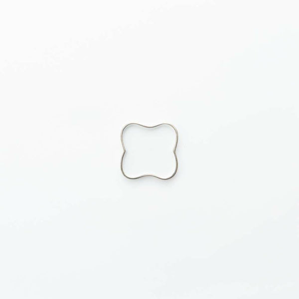 JAPAN SNOW 軍配型豆皿 プラチナ