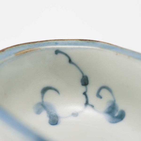 岡晋吾 楕円豆鉢 菊絵