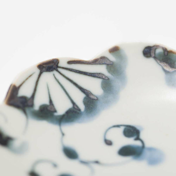 岡晋吾 四稜小皿 菊絵