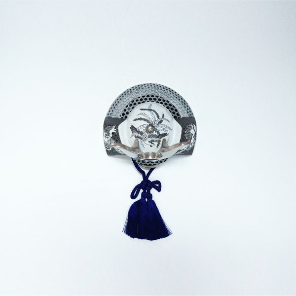 JAPAN SNOW かぶと 龍鳳凰紋 プラチナ 木箱入 台座 屏風付