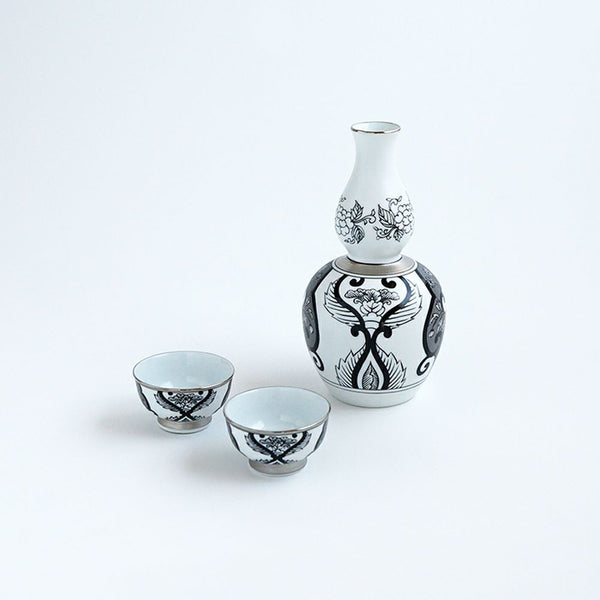 JAPAN SNOW 徳利1、盃2セット プラチナ 古伊万里草花紋 化粧箱入