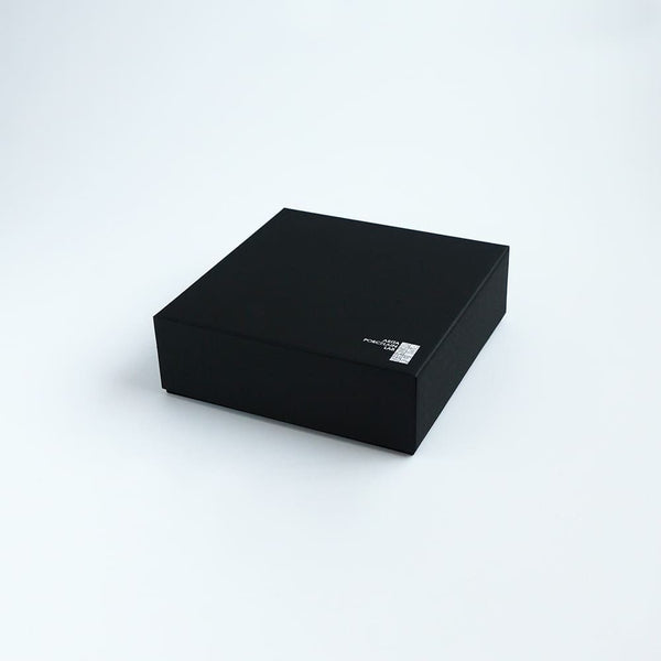 JAPAN AUTUMN 銘々皿 古伊万里草花紋 ワインレッド 化粧箱入