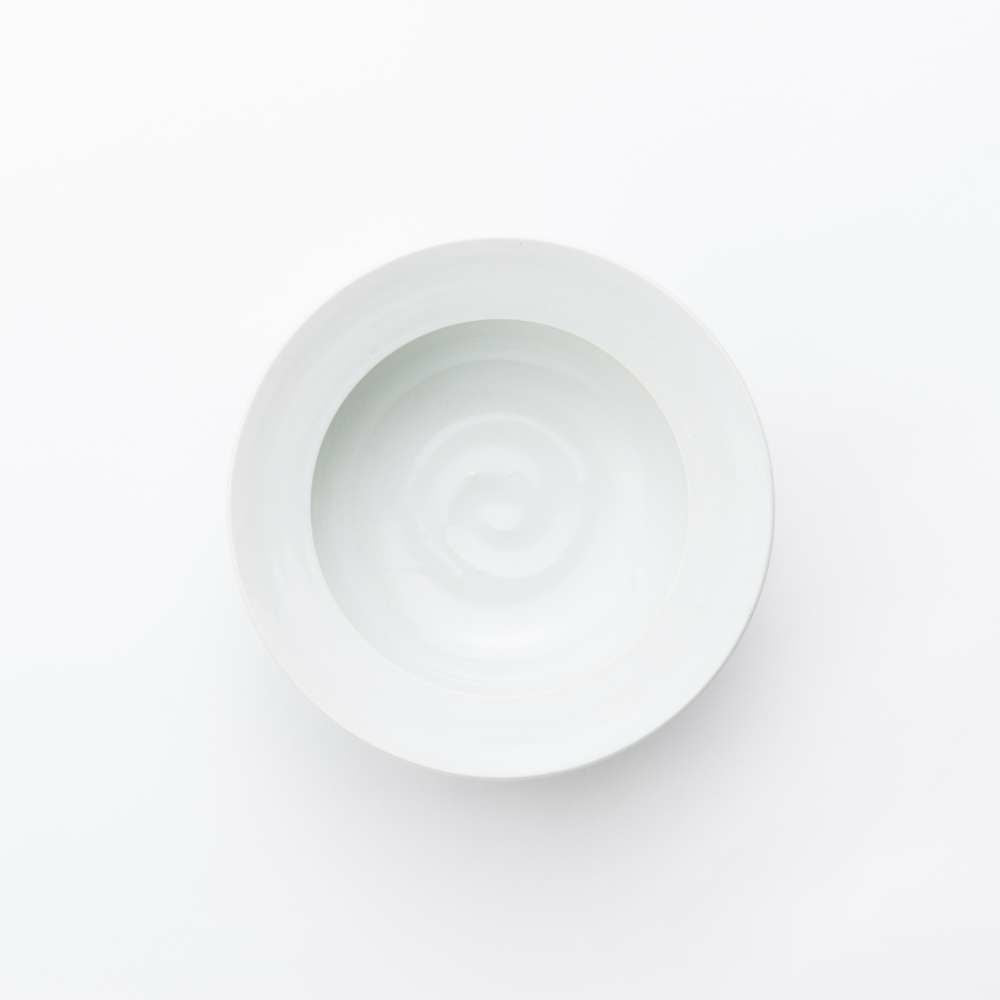 岡晋吾 李朝 かぶと鉢（中） 李朝白磁