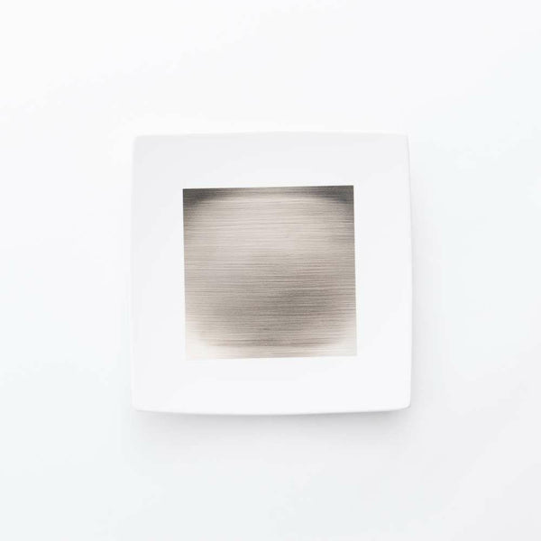 ！[30%OFF 新春初売りSALE]JAPAN SNOW アウトレット 正方皿(中） プラチナ